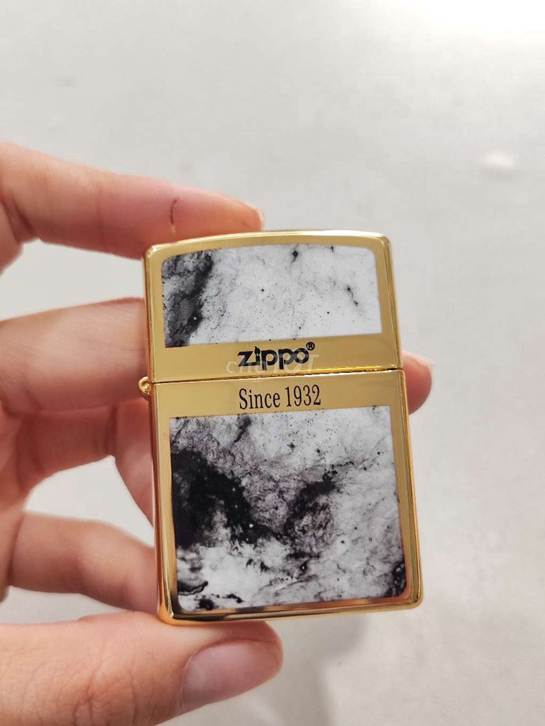 Zippo vân đá 2022