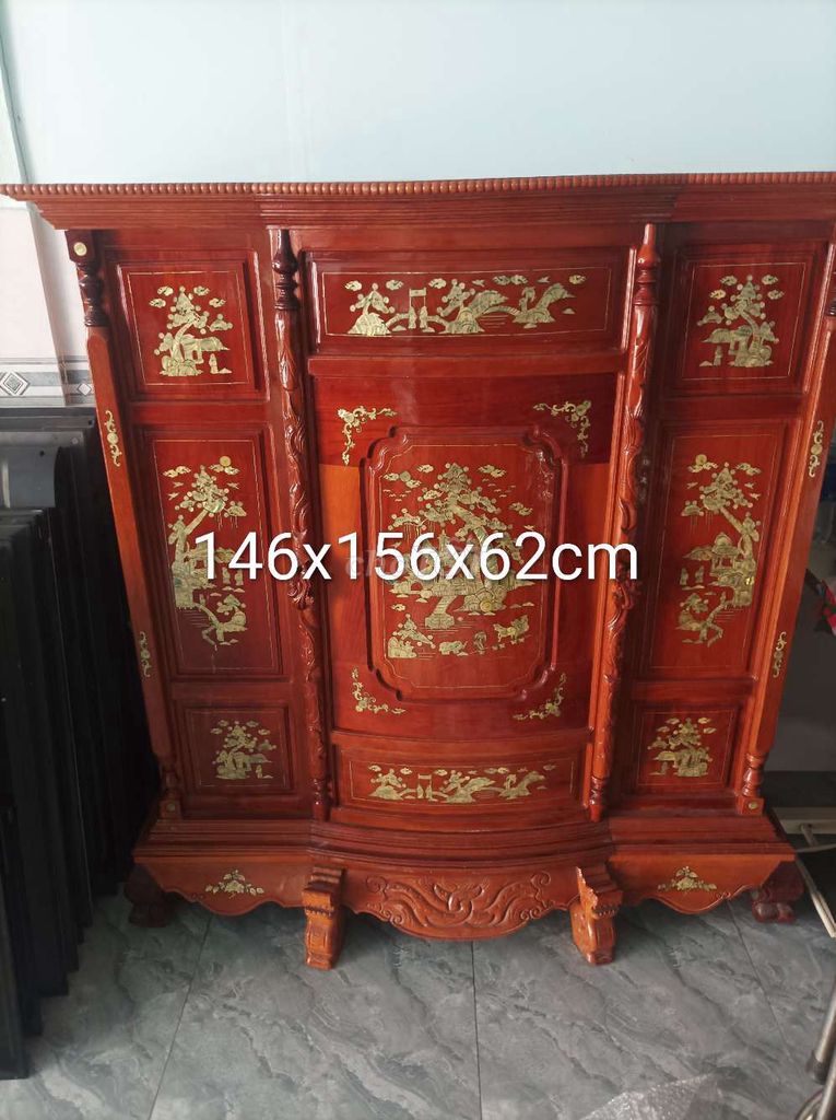 Tủ thờ Gỗ tự nhiên Nâu đỏ 62x146x156cm. Mua bán Tủ, kệ gia đình tại Quận 12 Tp Hồ Chí Minh được đăng bởi Vĩnh phat hình 1