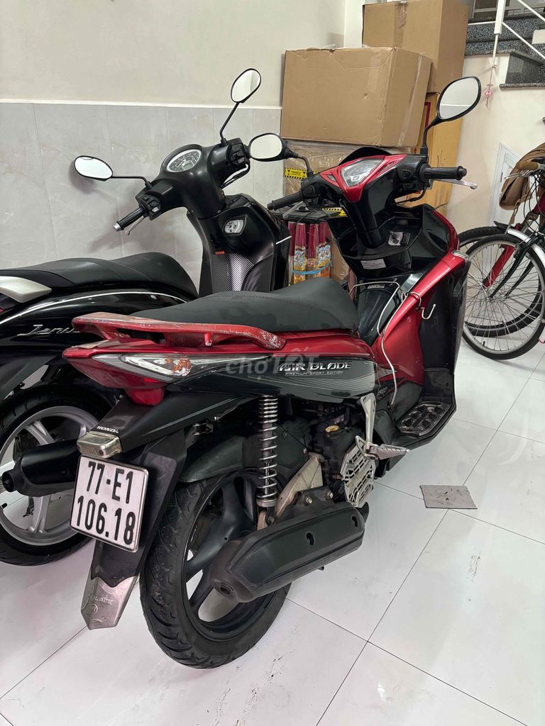 Thanh lý Air Blade Đỏ đen biển 77 nguyên rin. Mua bán Xe máy tại Quận Thanh Khê Đà Nẵng được đăng bởi Hiếu hình 2