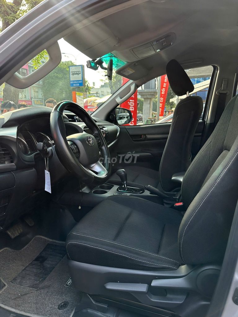 Toyota Hilux 2024 2.4 4x2 AT, xe như mới. Mua bán Ô tô tại Quận Tân Phú Tp Hồ Chí Minh được đăng bởi Thành Nam Toyota  hình 4