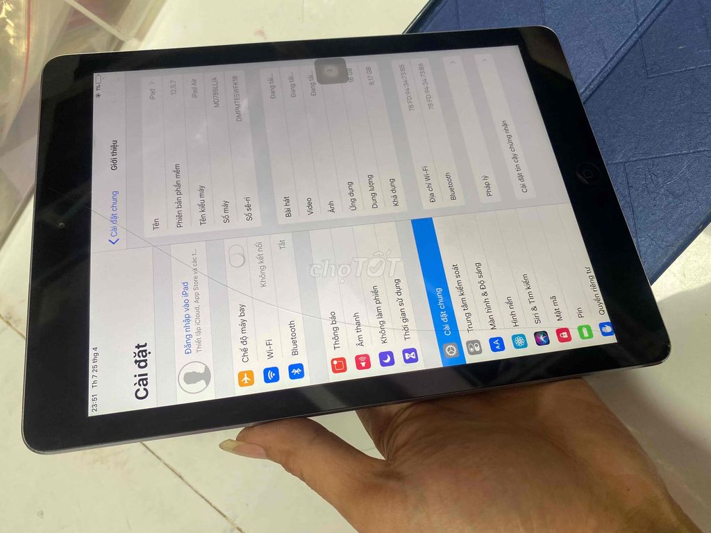Apple iPad Air 16GB Xám nứt kính. Mua bán Máy tính bảng tại Thành phố Tân An Long An được đăng bởi mua xin alo no SMS hình 1