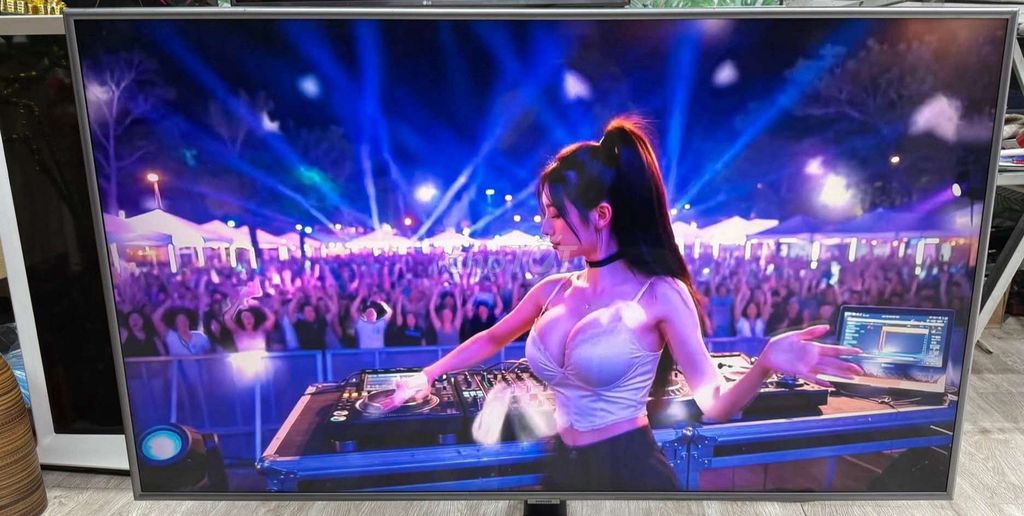 Tivi Samsung NU7400 50 inch. Mua bán Tivi, Âm thanh tại Thành phố Thủ Dầu Một Bình Dương được đăng bởi Tivi Gia Đinh hình 1