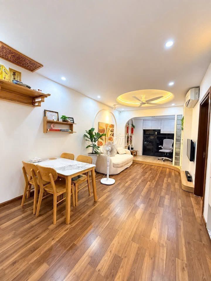 Квартира с 2 спальнями в Goldmark City, 78 кв.м