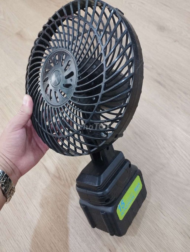 Quạt tích điện Pin Lithium-ion Đen. Mua bán Quạt tại Quận Liên Chiểu Đà Nẵng được đăng bởi Việt Hoàng hình 1