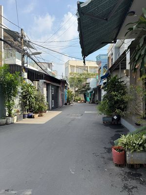 Nhà phố 70 m² · 1 PN · Đường Bà Hom