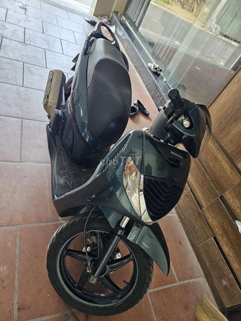 Xe nhà ko dùng cần bán.nhập ý ,kim phun điện tử ,. Mua bán Xe máy tại Huyện Đông Anh Hà Nội được đăng bởi Quang Hoang hình 1