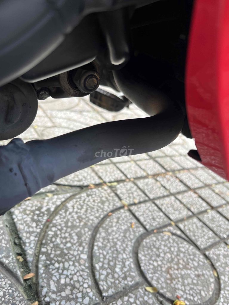 Vespa 2009 Bstp đầu nồi zin.Xe khá đẹp. Mua bán Xe máy tại Quận 8 Tp Hồ Chí Minh được đăng bởi Trần Nam hình 12