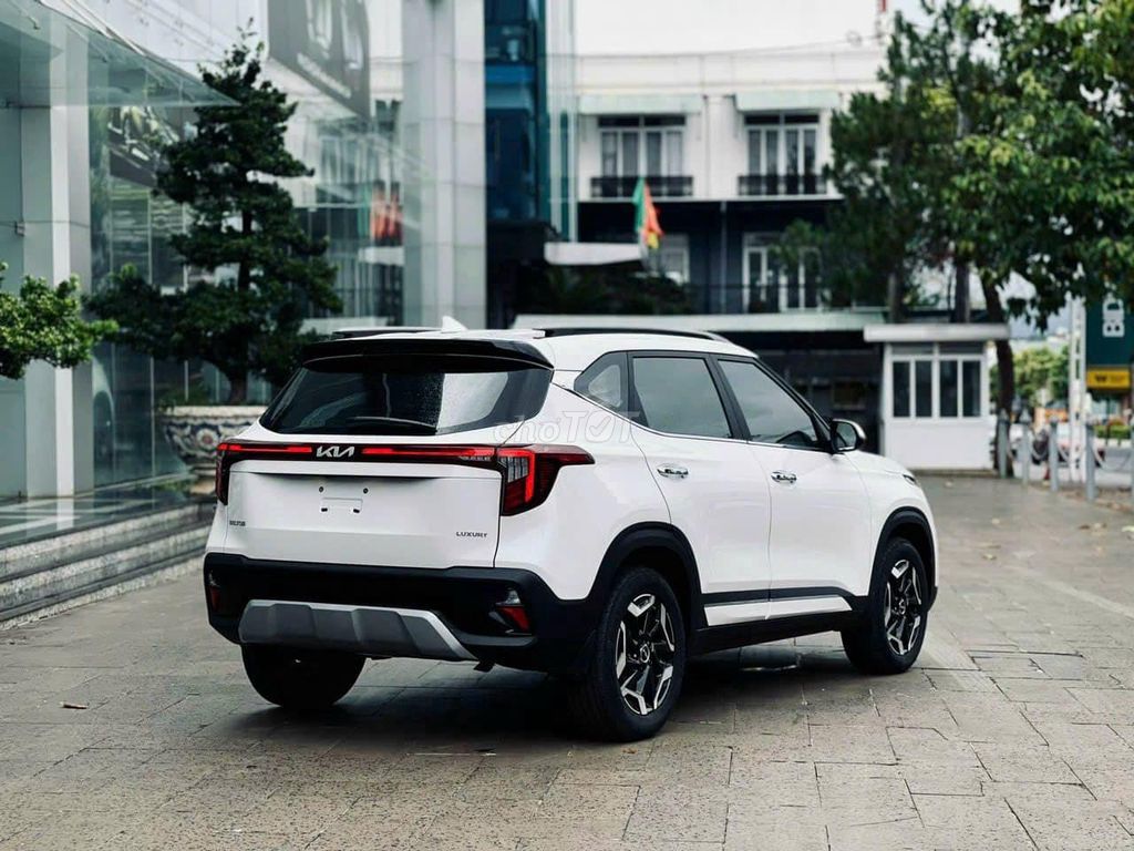 NEW SELTOS 1.5 LUXURY - TẶNG BẢO HIỂM VÀ VOUCHER. Mua bán Ô tô tại Quận 7 Tp Hồ Chí Minh được đăng bởi Trọng Nhân hình 7