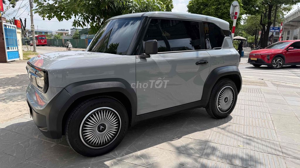 VinFast VF3 2025 Xám 9000 km