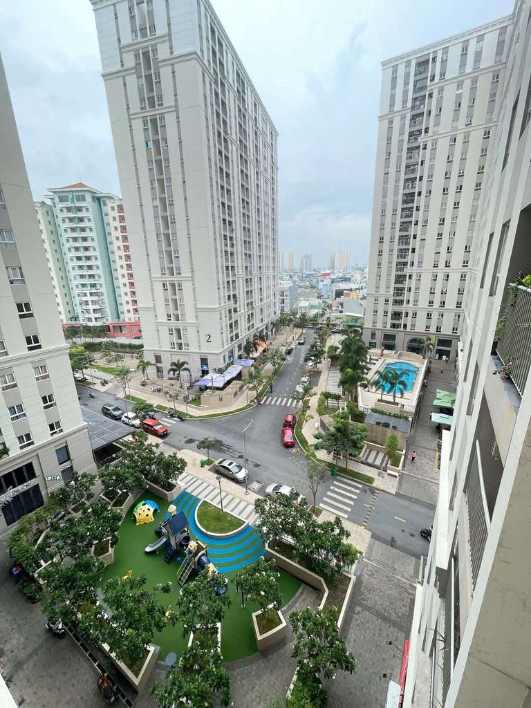 Ban can ho thuong mai 56m2 2pn imperial place 633 kinh duong vuong