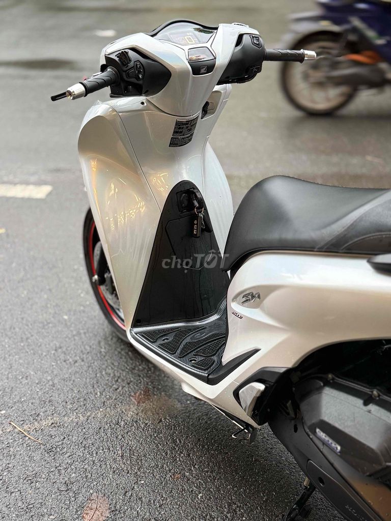Honda SH 150i đăng kí 2020 – xe đẹp, đã bảo dưỡng. Mua bán Xe máy tại Thành phố Thủ Đức Tp Hồ Chí Minh được đăng bởi iMotorbike Khang hình 8