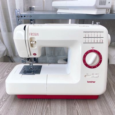 Máy may Nhật bãi Brother độ mới 90-95%, BH 1 năm. Mua bán Nội thất, đồ gia dụng khác tại Quận Cẩm Lệ Đà Nẵng được đăng bởi Máy may nội địa Nhật Lan Hương