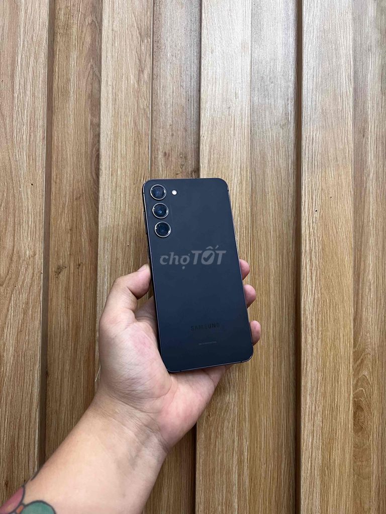 Samsung S23 Plus 256GB Đen Like New. Mua bán Điện thoại tại Quận Đống Đa Hà Nội được đăng bởi  HT Mobie Trả góp nợ xáu bao duyệt hình 1