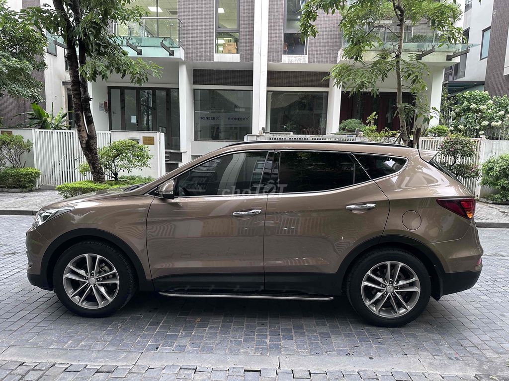 Hyundai Santa Fe 2018 2.4 AT 2WD - 92000 km. Mua bán Ô tô tại Quận Thanh Xuân Hà Nội được đăng bởi VIỆT NGUYÊN AUTO hình 14