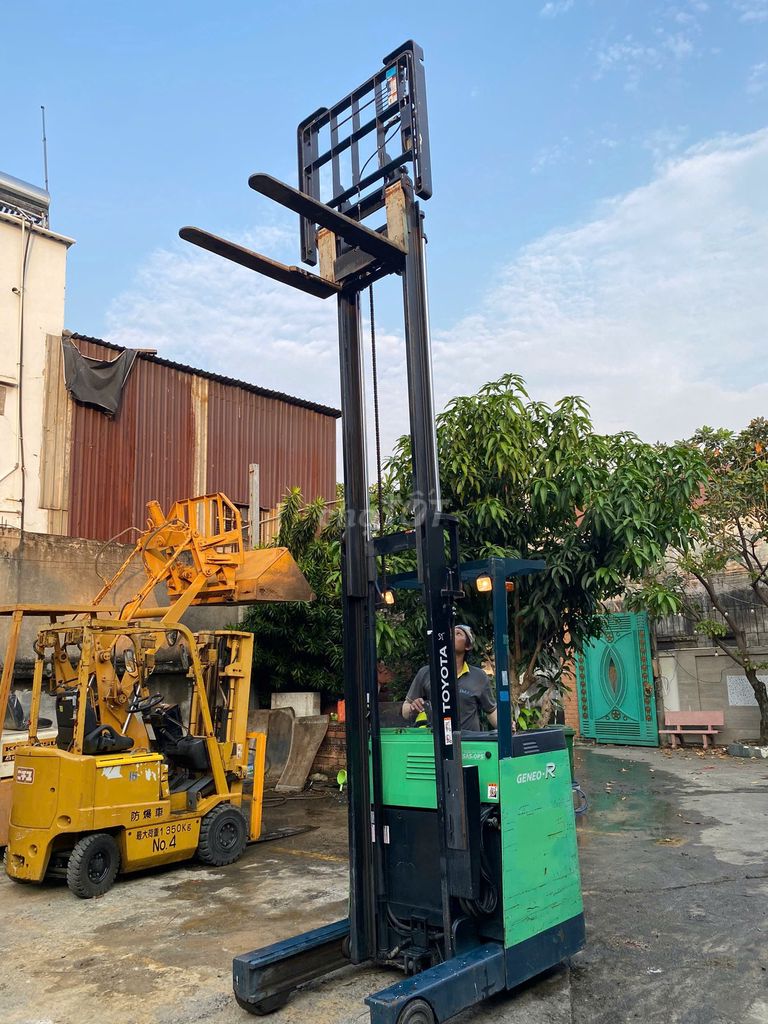 Xe nâng điện đứng 1.5 tấn Toyota. Mua bán Phương tiện khác tại Quận 12 Tp Hồ Chí Minh được đăng bởi Phúc Xe Nâng Nhật Bãi hình 8