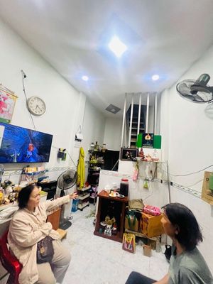 Townhouse 26 m² · 2 bed · Đường Bùi Văn Ngữ