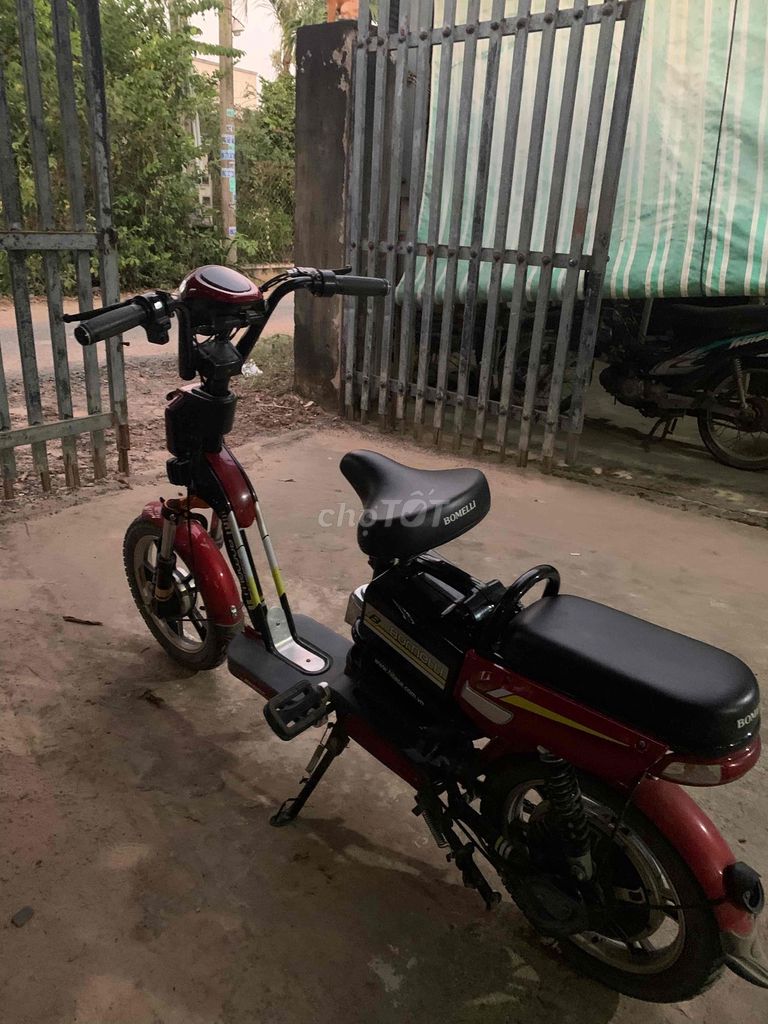 Xe đạp điện Bomelli màu Đỏ. Mua bán Xe điện tại Huyện Gò Dầu Tây Ninh được đăng bởi Khánh Thyy hình 3