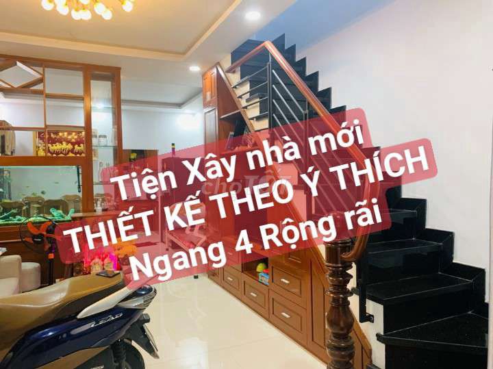 BÁN ĐẤT TẶNG GPXD NHÀ 5 TẦNG GIÁP TÊN LỬA - 40 M2 -  HXH - CHỈ 3.4 TỶ