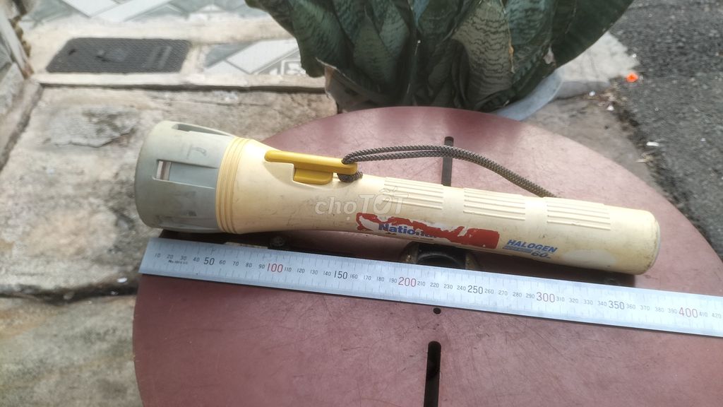 Đèn pin National Halogen Japan. Mua bán Nội thất, đồ gia dụng khác tại Quận Bình Thạnh Tp Hồ Chí Minh được đăng bởi Tô Văn Phong hình 1