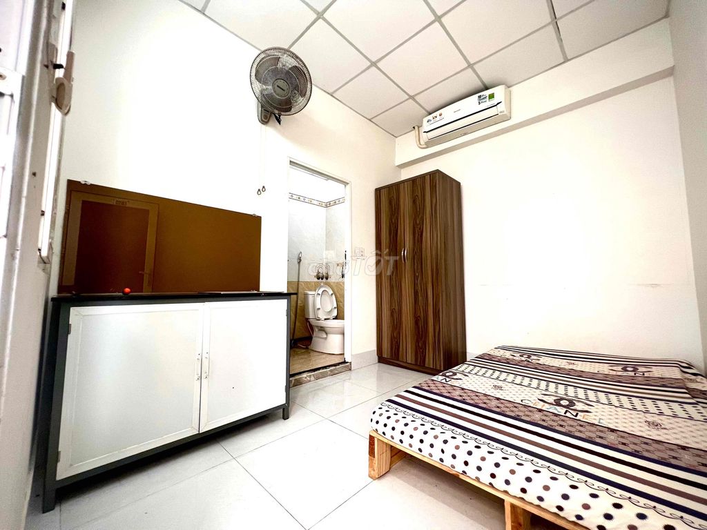 PHÒNG FULL NỘI THẤT GẦN ĐH VĂN LANG CS3