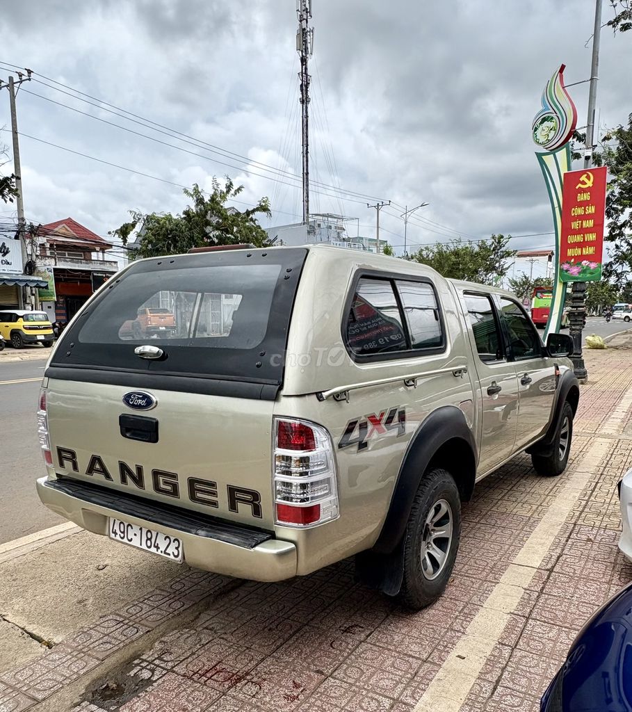 Ford Ranger 2009 XLT 2.5L 4x4 MT - 300000 km. Mua bán Ô tô tại Huyện Đức Trọng Lâm Đồng được đăng bởi Nguyễn Hữu Dự hình 3