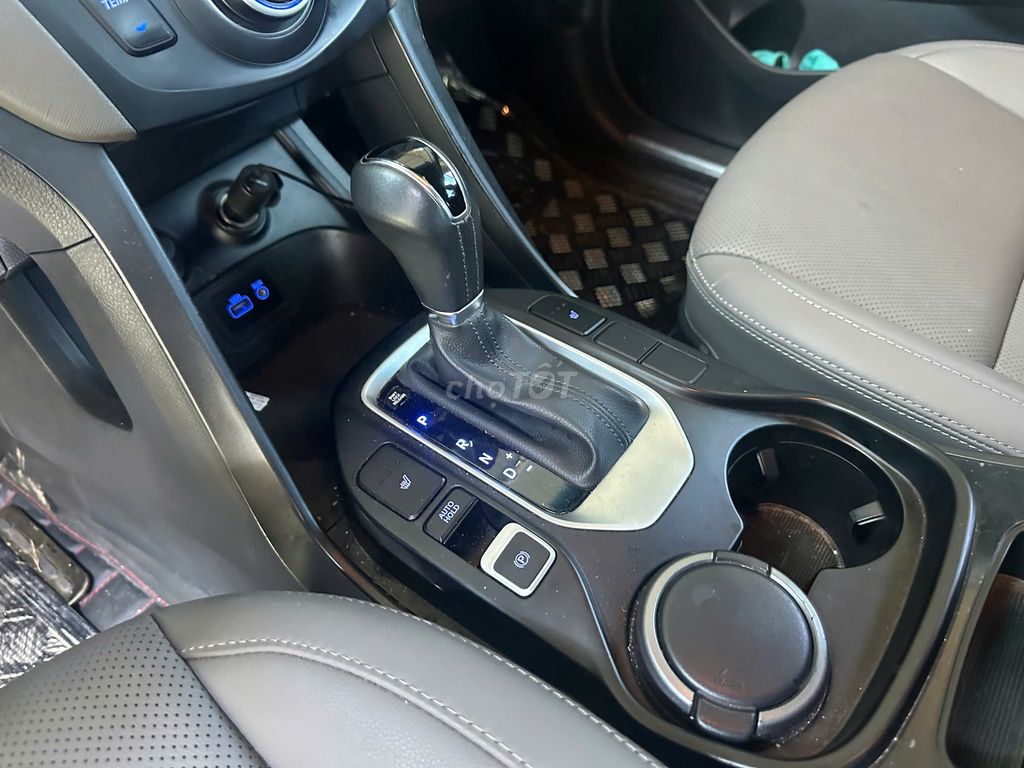 SIÊU CỌP HYUNDAI SANTAFE 2016 FULL OPTION ZIN A-Z. Mua bán Ô tô tại Quận Gò Vấp Tp Hồ Chí Minh được đăng bởi Chợ Xe Ô Tô 362 Xe Chất uy Tín hình 3