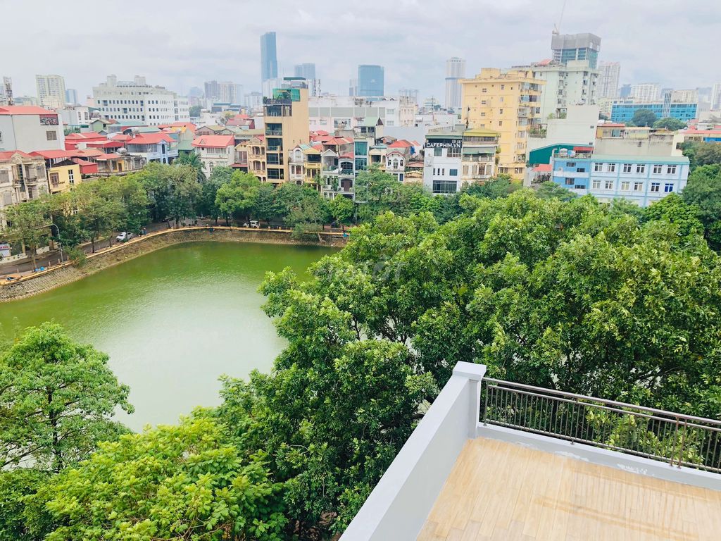 Hiếm! Chùa Láng - Sàn 60m2 có ban công view hồ triệu đô, mới 100%