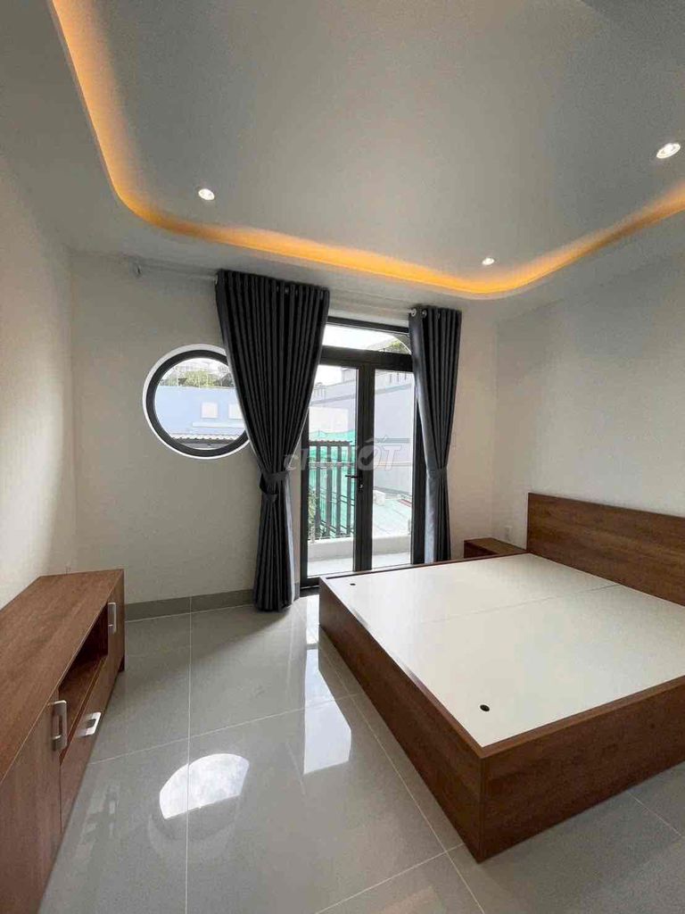 Дом, 3 этажа, 882 Nguyen Duy Trinh, Phu Huu, округ 9