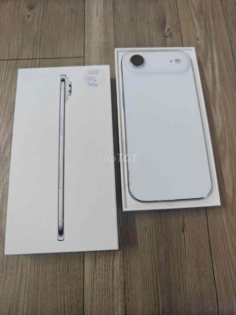 iPhone Air 256GB Như mới BH TGDĐ 3/2027 fulbox. Mua bán Điện thoại tại Quận 3 Tp Hồ Chí Minh được đăng bởi Kim Thanh  hình 1