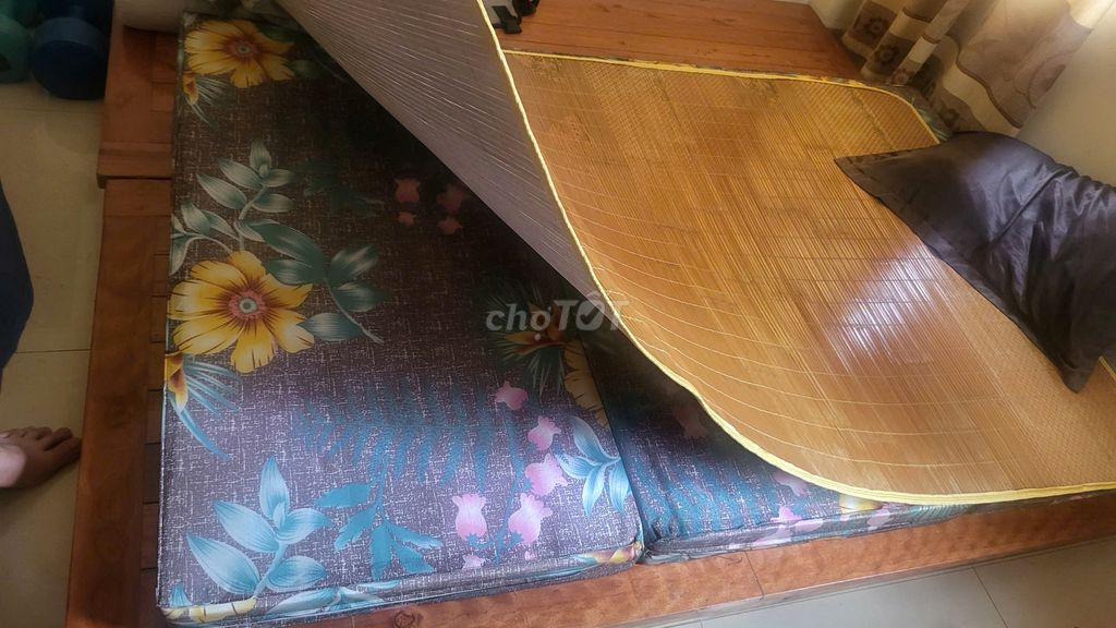 Nệm 1m2 nhiều màu 90% mới. Mua bán Giường, chăn ga gối nệm tại Quận Nam Từ Liêm Hà Nội được đăng bởi Nguyễn Đắc Phong hình 1