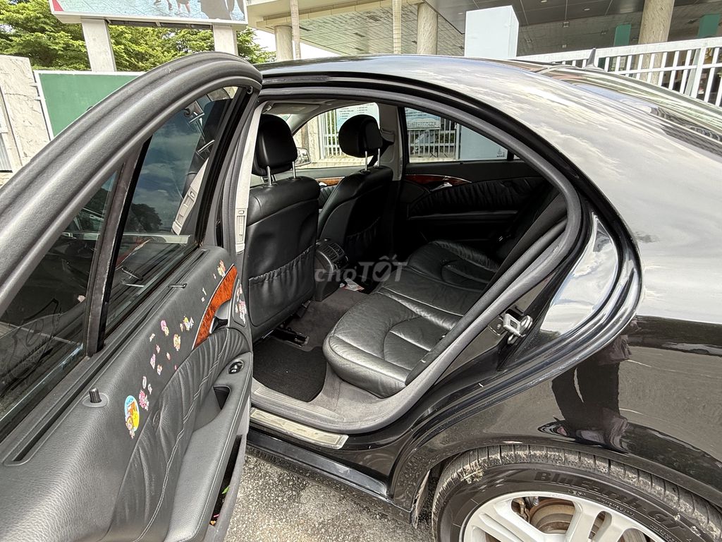 Mer E280 đời 2006 xe đẹp chính chủ bán. Mua bán Ô tô tại Quận Tân Bình Tp Hồ Chí Minh được đăng bởi Minh Đức hình 11