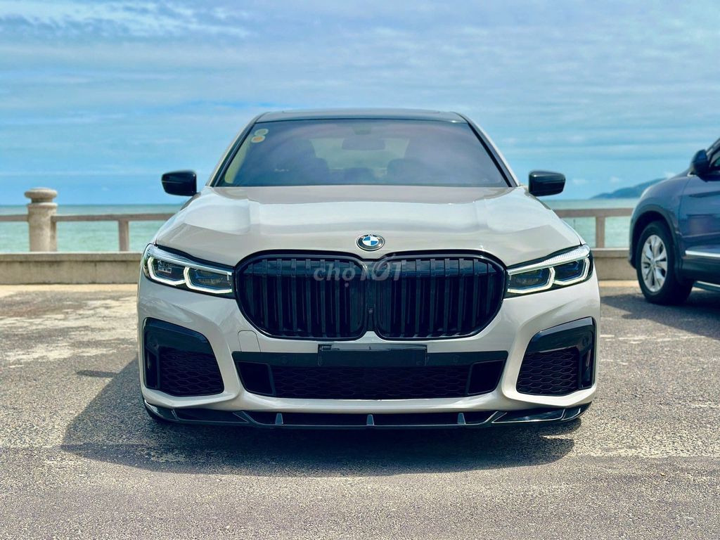 BMW 730Li sx 2017 đklđ 2020 lăn bánh chỉ 48.000km. Mua bán Ô tô tại Quận Tân Phú Tp Hồ Chí Minh được đăng bởi Phước Nguyễn hình 2