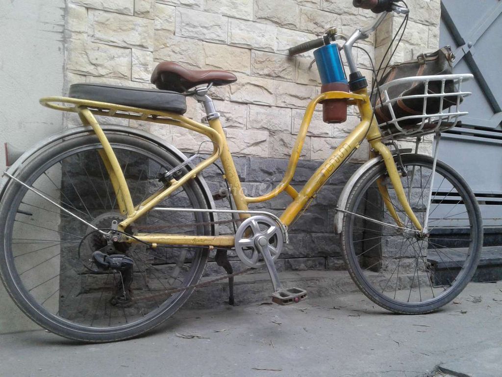 Nhật  GIANT MONTUM nhỏ.24in.1668K đê tốt. Mua bán Xe đạp tại Quận Hai Bà Trưng Hà Nội được đăng bởi nguyen khanh ngoc hình 6