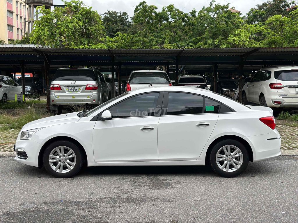 Chevrolet Cruze 2017 LT - 25000 km Trắng Siêu Mới. Mua bán Ô tô tại Quận Cầu Giấy Hà Nội được đăng bởi Vũ Kiên hình 4