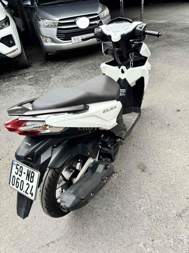 Click 2017 -Thái  Máy zin ,ko khói mới 98%. Mua bán Xe máy tại Quận 6 Tp Hồ Chí Minh được đăng bởi Lâm sung Thu Mua Xe   hình 2