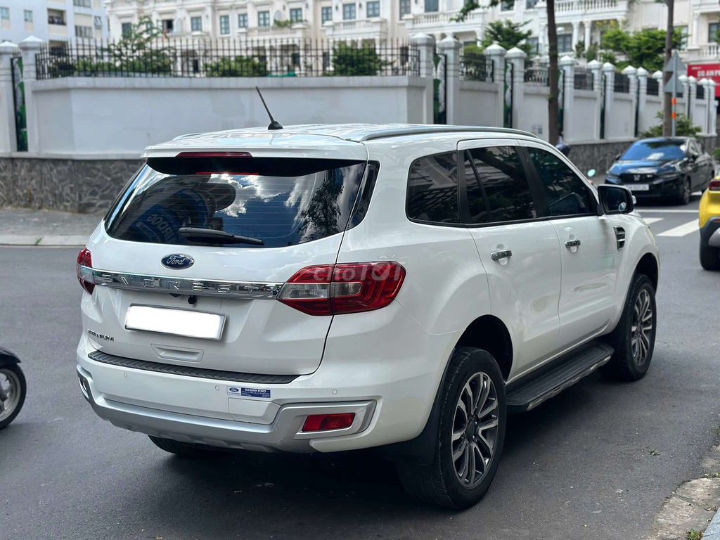 Chính chủ bán Ford Everest 2019 Titanium 2.0L 4x2. Mua bán Ô tô tại Quận Gò Vấp Tp Hồ Chí Minh được đăng bởi PHẠM VIỆT hình 4
