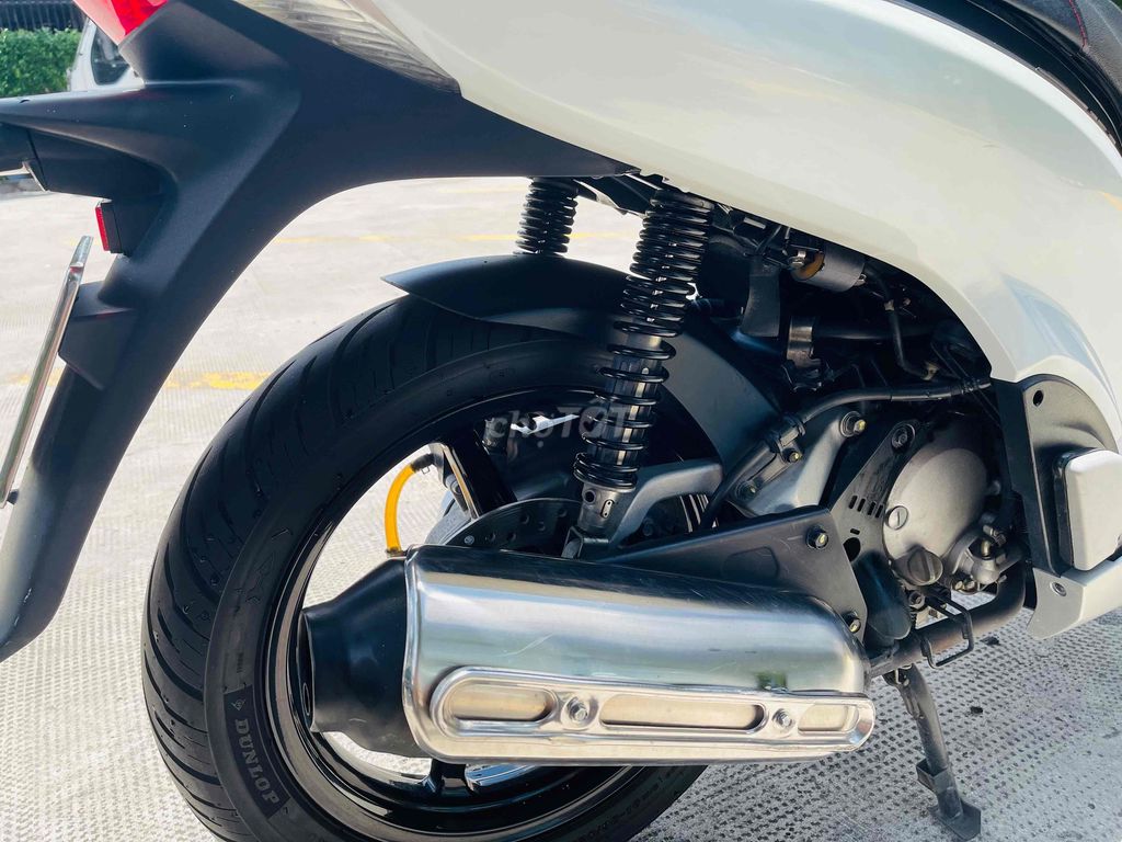 Honda SH Ý Sport 150cc Trắng