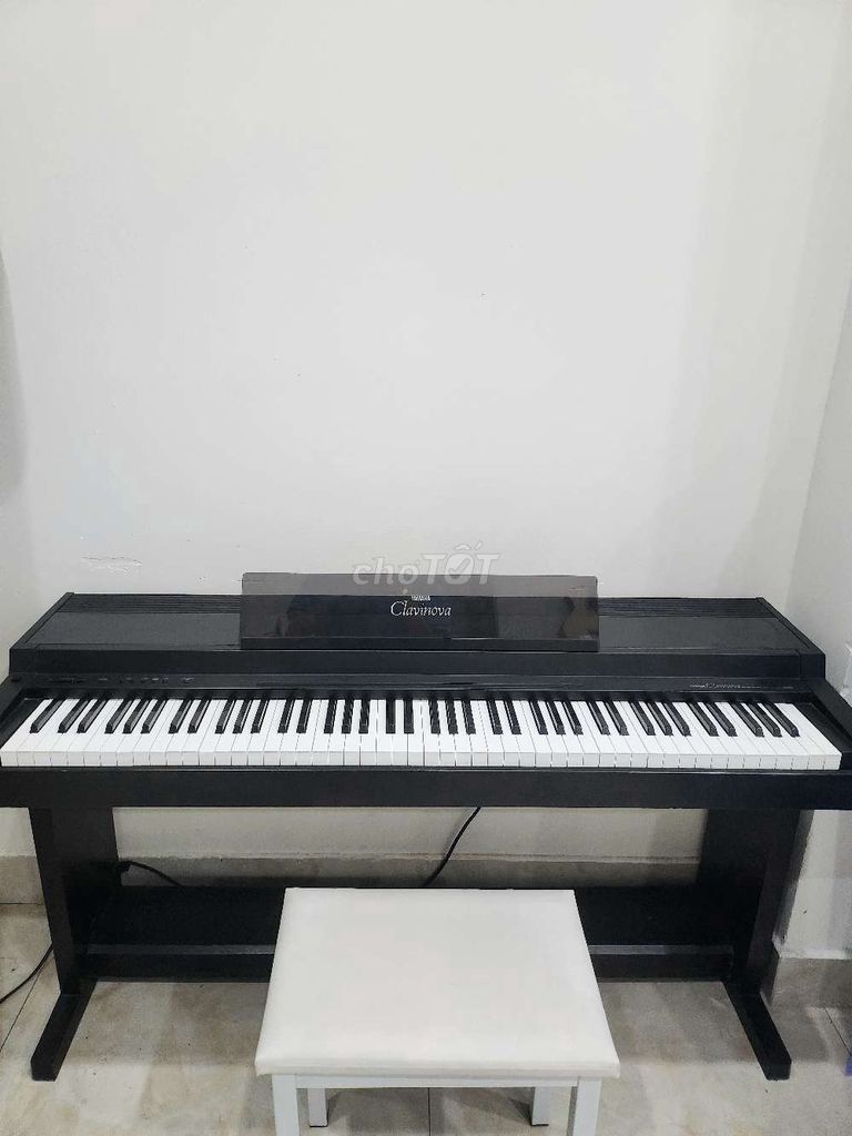 Đàn Piano điện Yamaha CLP300 Đen. Mua bán Nhạc cụ tại Quận Liên Chiểu Đà Nẵng được đăng bởi Nguyễn Phước Hưng hình 1