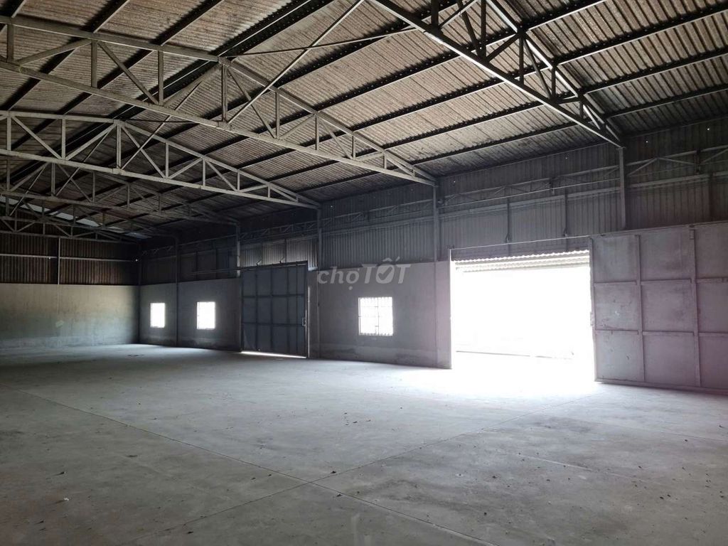 Cho thuê kho 1000m² ngay Nguyễn Thị Tú cao 6m đường xt 10 tấn y hình