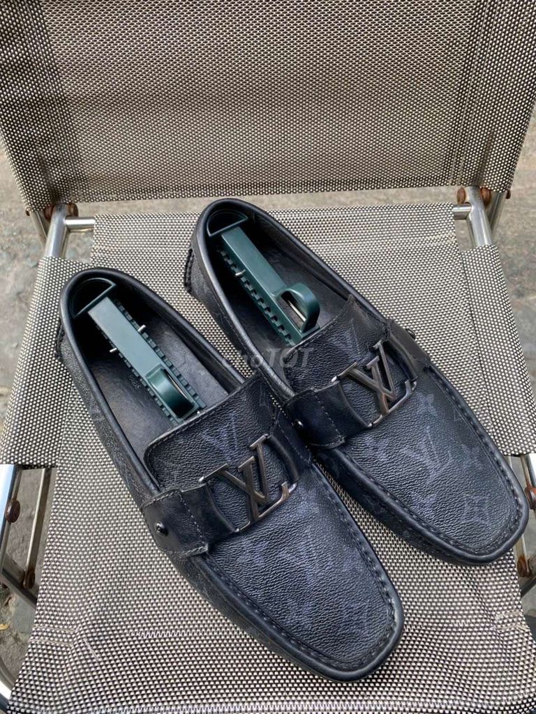 Hiệu Luis Vuitton, made in Italy, size 42