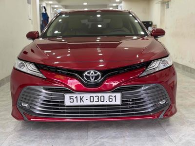 Toyota Camry 2021 2.5Q  32000 km full lịch sữ hãng. Mua bán Ô tô tại Quận 12 Tp Hồ Chí Minh được đăng bởi Tân