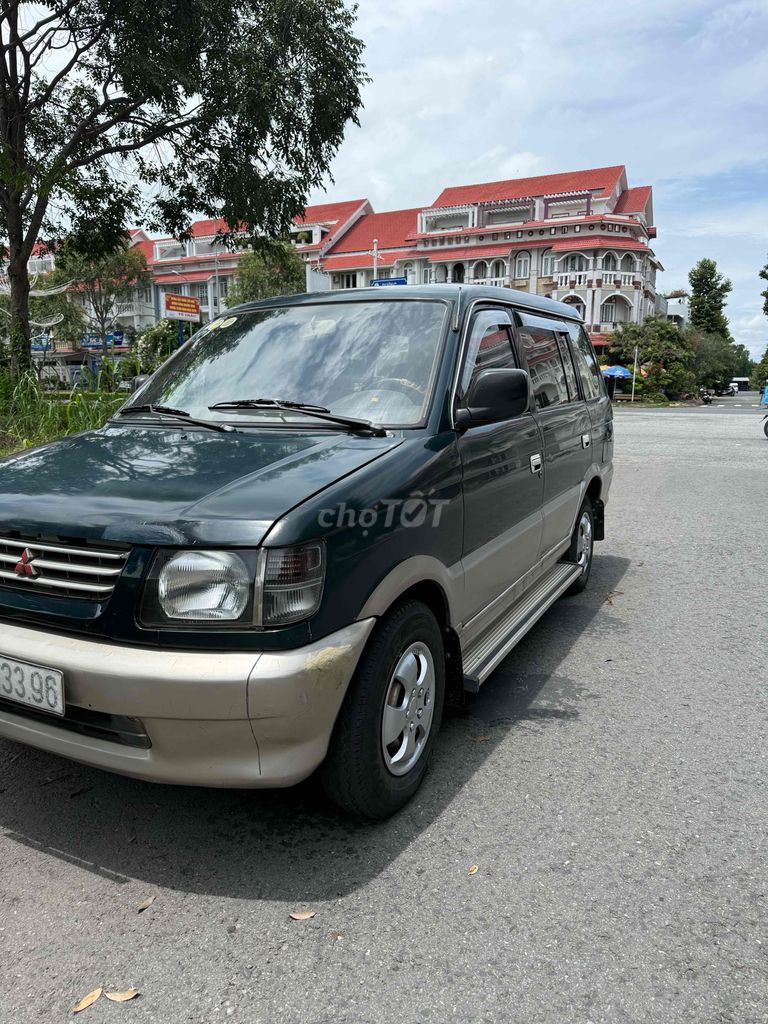 Mitsubishi Jolie 2000 photo 3