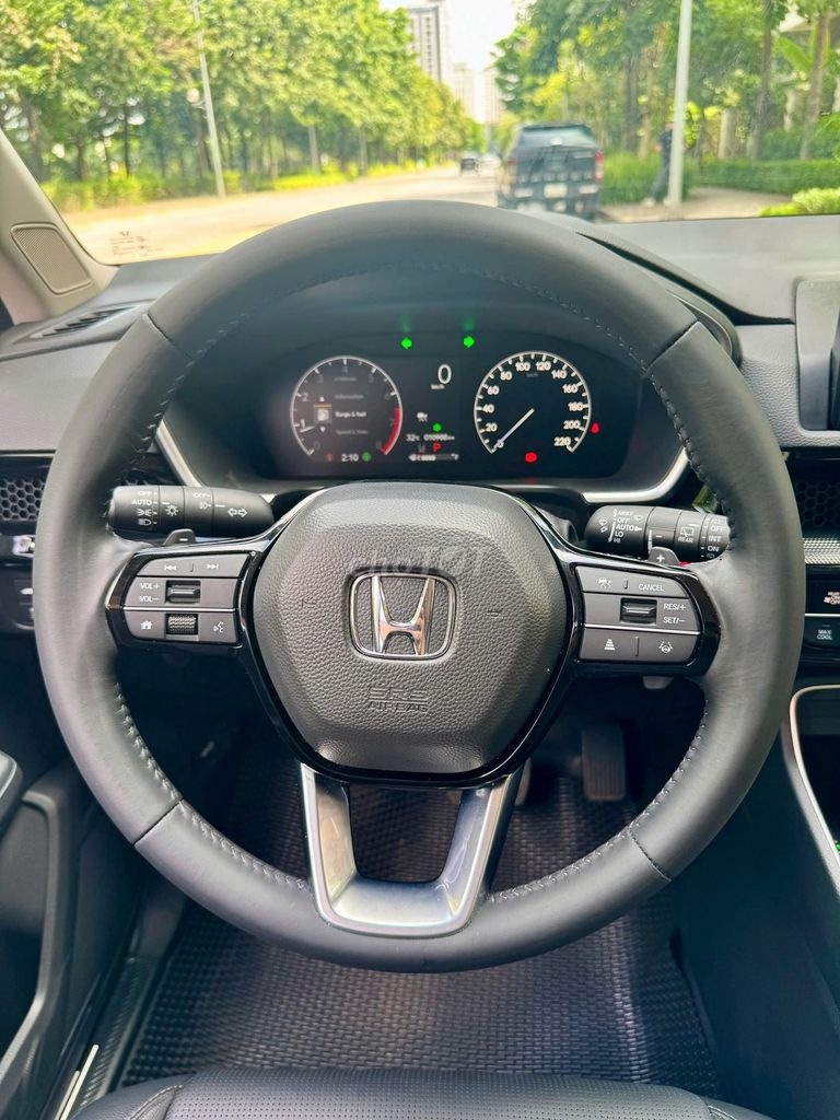 Honda CR V 2025 L - 10800 km. Mua bán Ô tô tại Quận Cầu Giấy Hà Nội được đăng bởi Hùng Eco Auto hình 11