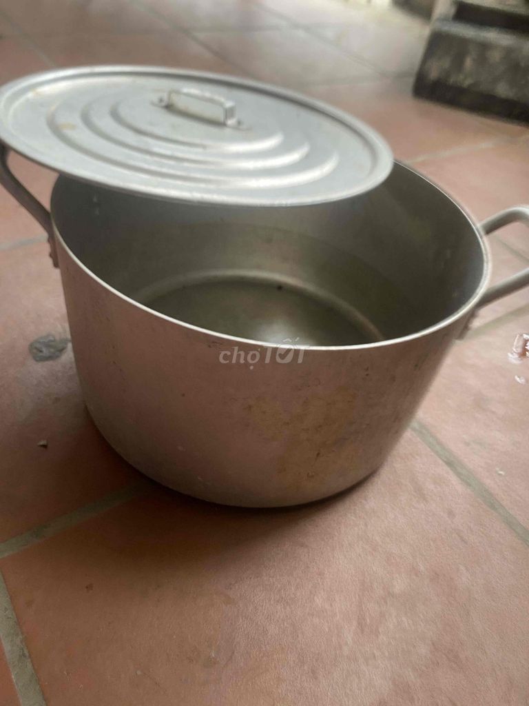 Nồi luộc gà kim loại lớn còn mới. Mua bán Dụng cụ nhà bếp tại Huyện Đông Anh Hà Nội được đăng bởi buga  hình 1