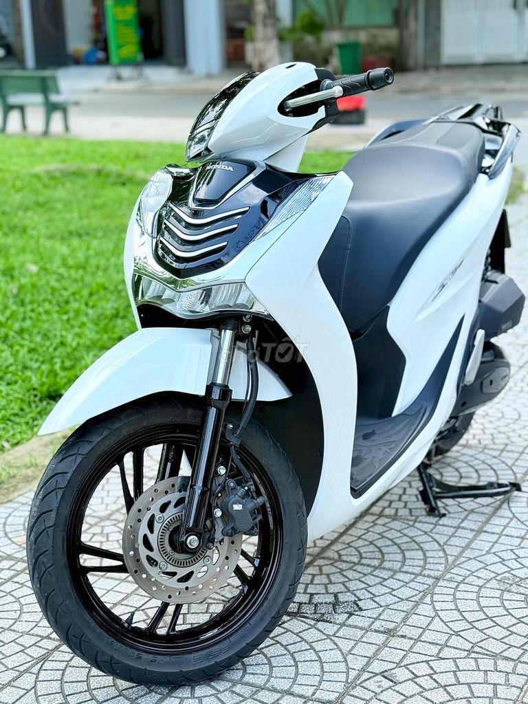 Хонда SH 150 ABS 2021 Белая Вьетнам