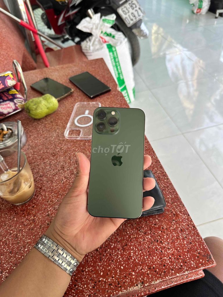 Apple iPhone 13 Pro Max 256GB Xanh rêu 98%. Mua bán Điện thoại tại Quận Tân Phú Tp Hồ Chí Minh được đăng bởi Lê Châu Thành hình 1