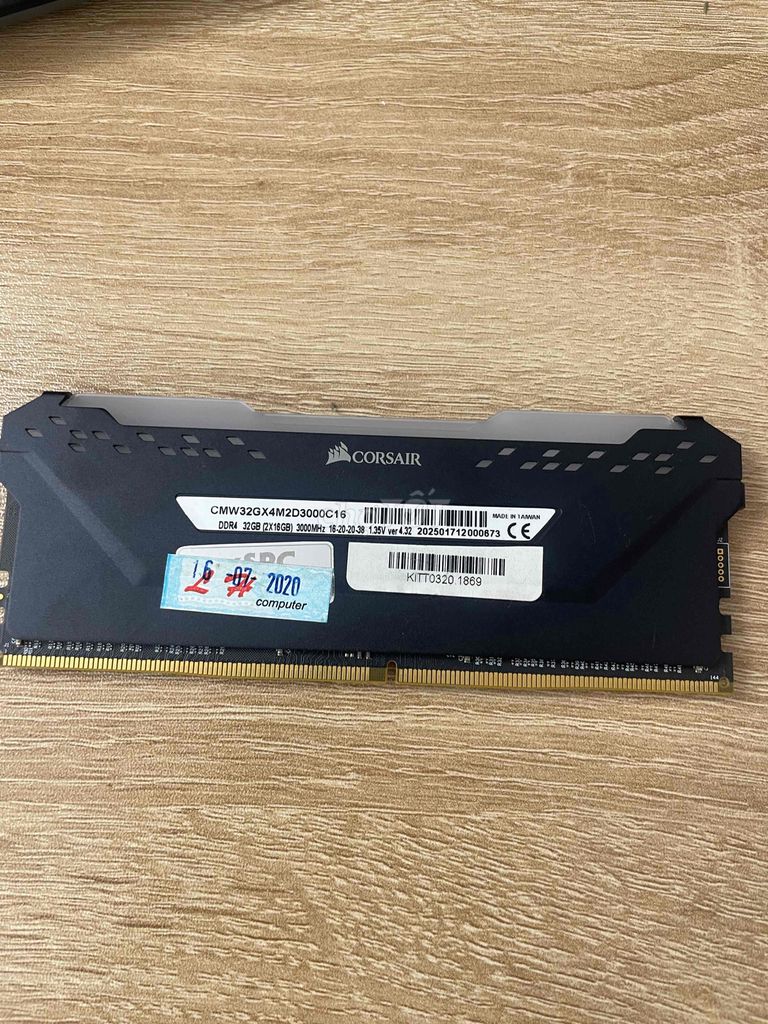 RAM Corsiar 16 GB