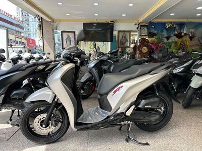 SH 125i 2019 Smartkey Bạc Nhám BSTP Chính Chủ. Mua bán Xe máy tại Quận Gò Vấp Tp Hồ Chí Minh được đăng bởi Ngô Hà