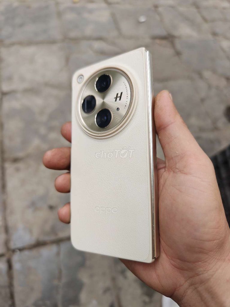 Oppo Find N3 512GB Vàng giao lưu iphone 16pro VN. Mua bán Điện thoại tại Thị xã Sơn Tây Hà Nội được đăng bởi quốc hoà hình 1