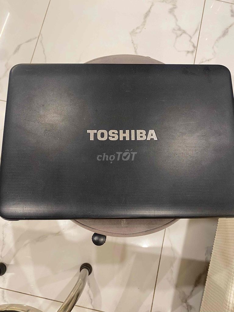 Laptop Toshiba Đen Hỏng. Mua bán Laptop tại Quận 1 Tp Hồ Chí Minh được đăng bởi Lynn Nguyen hình 1